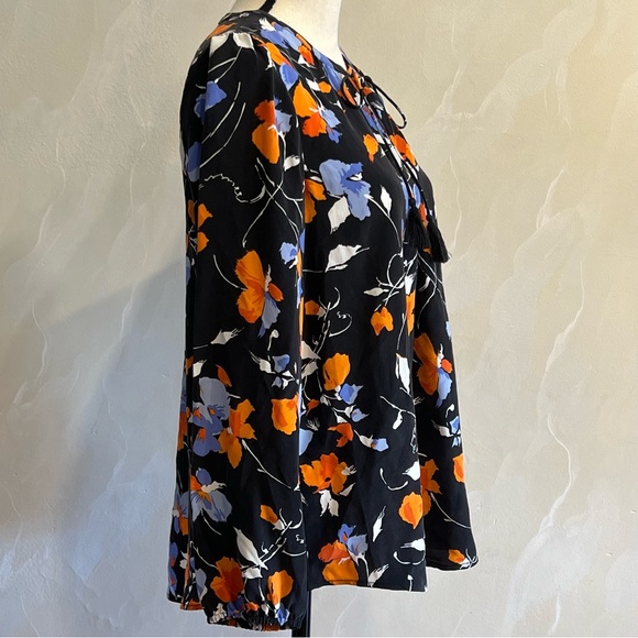 NWT Joie Maizie Caviar Silk Floral Blouse NWT - Picture 3 of 8